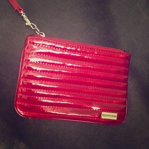 Express wristlet